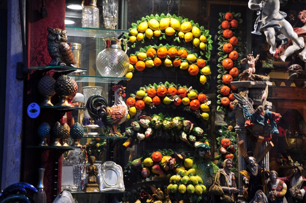 Taormina - ceramiche.JPG